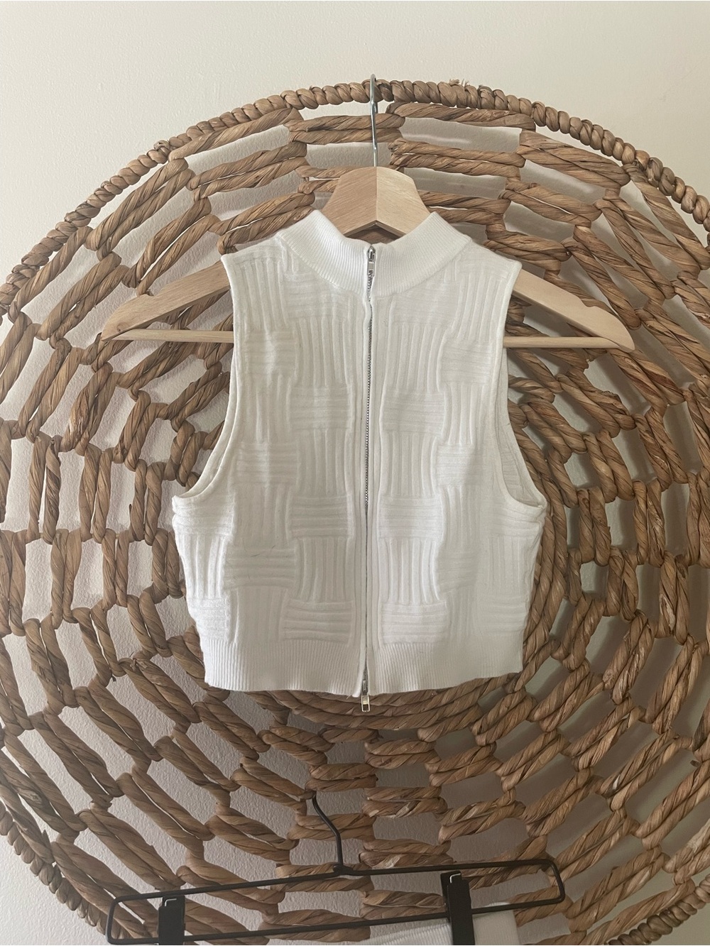 Daisy Ribbed Knit Zip Crop Top & Shorts Set - Picture 2 of 12